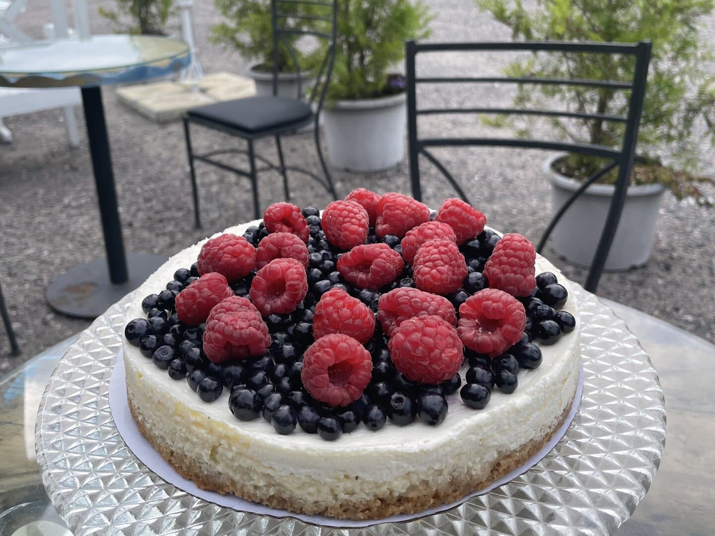 Delicious freshly baked cakes at Emmaste Teemaja Cafe